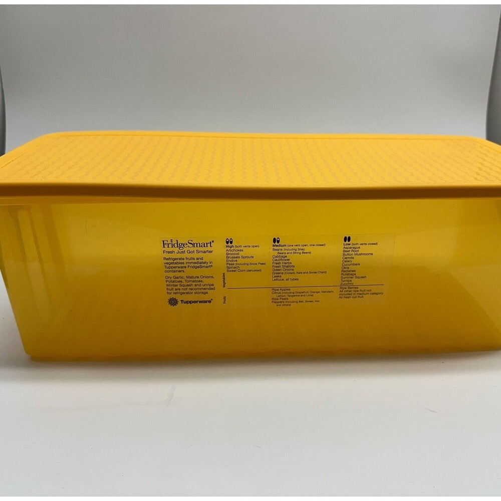 Tupperware FridgeSmart #3995 #3996 Large Yellow Vented Produce Keeper 14.75"